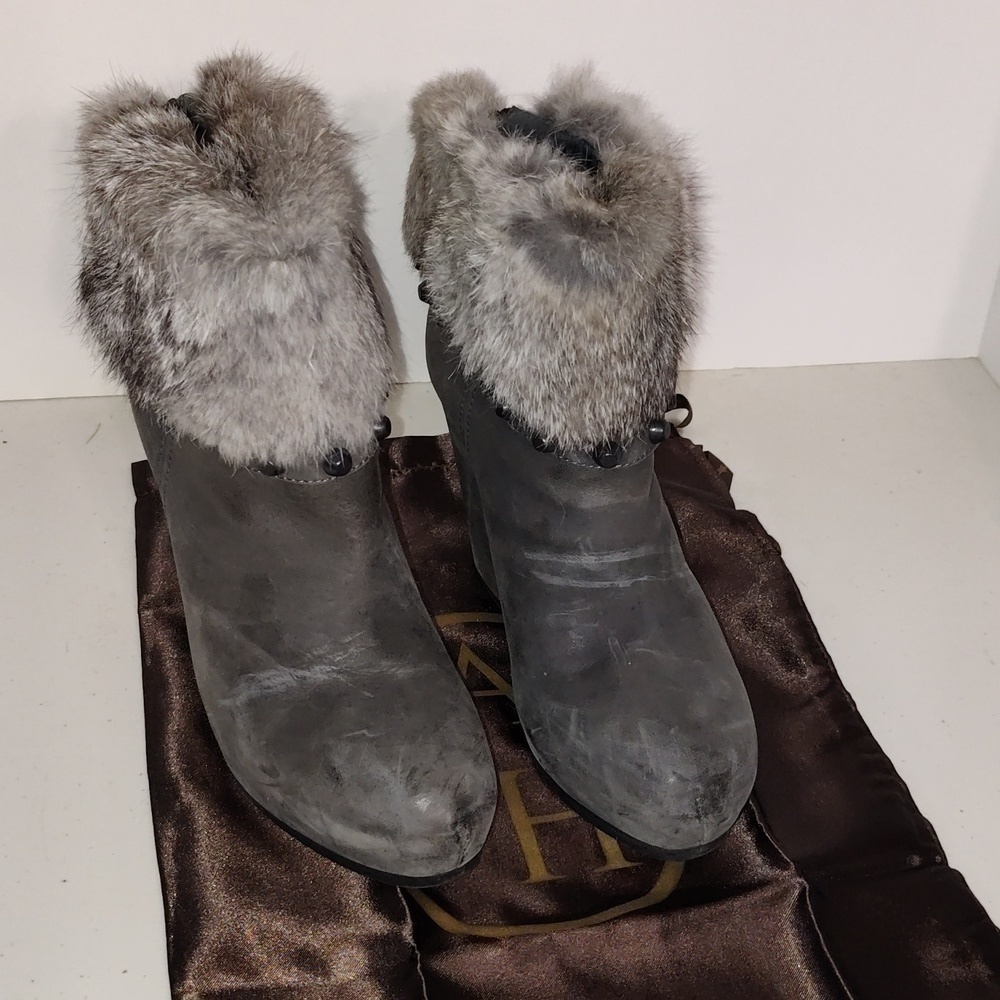Rare ASH Rabbit top w/hammer nail accents sz European 37 Wedge booties